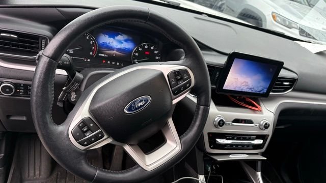 Certified Used 2024 White Ford XLT image 9