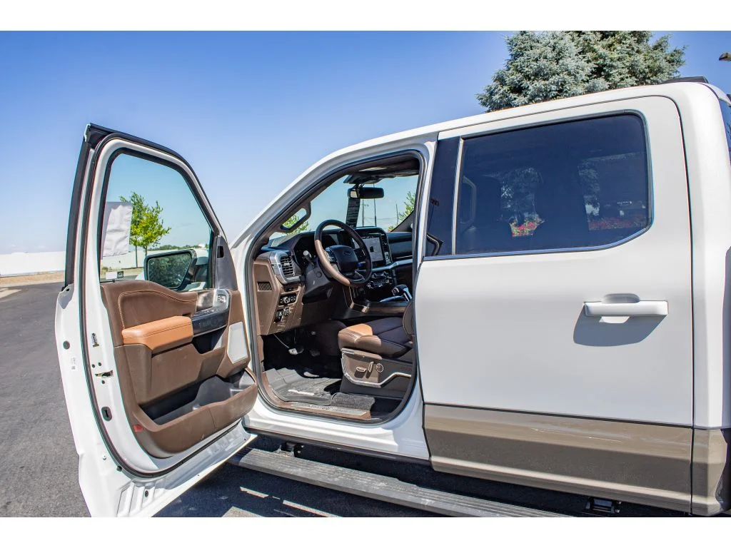 New 2026 Star White Metallic Tri-Coat Ford King Ranch image 31