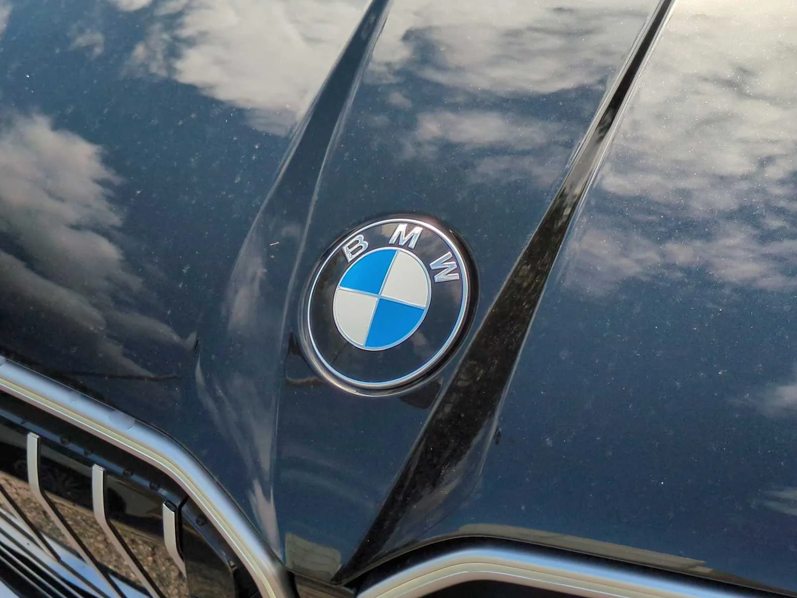 New 2026 Black Sapphire Metallic BMW 30 xDrive image 12