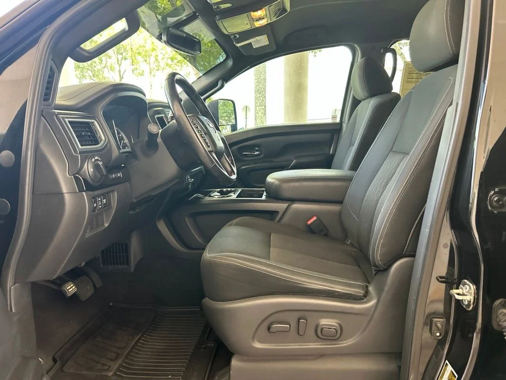 Used 2018 Black Nissan SV image 6