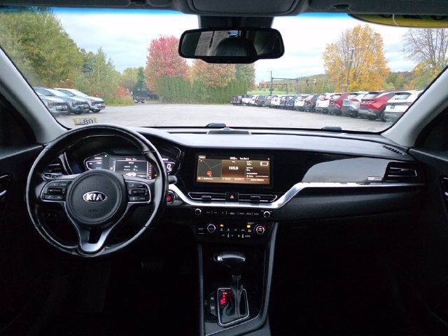 Used 2020 Silky Silver Kia EX Premium image 18