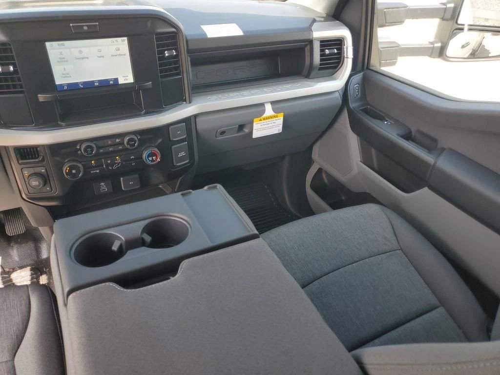 New 2026 Oxford White Ford F-550® XL image 28