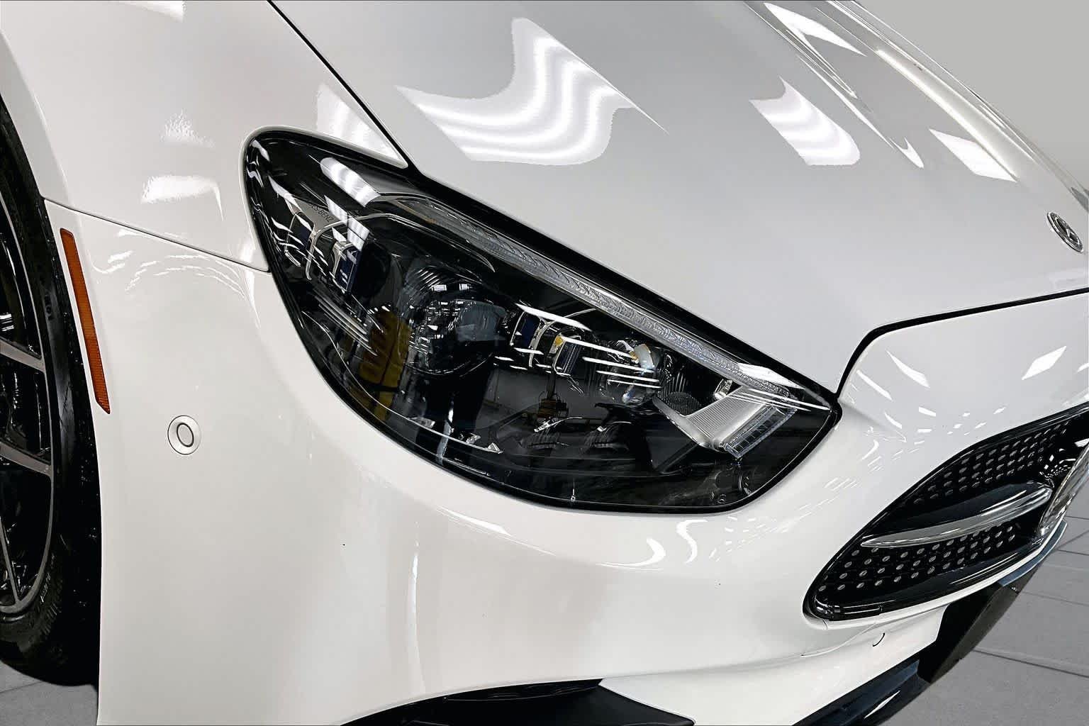 Used 2023 Polar White Mercedes-Benz E 450 image 27