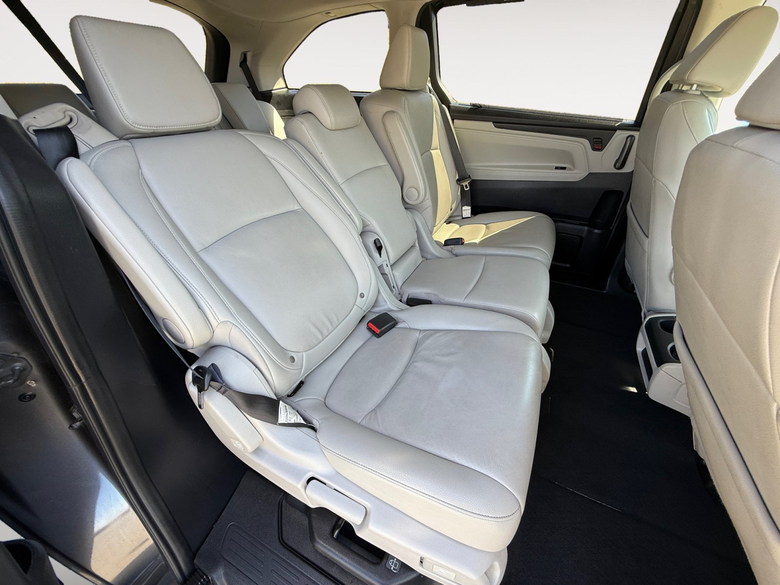 Used 2025 Modern Steel Metallic Honda EX-L image 18