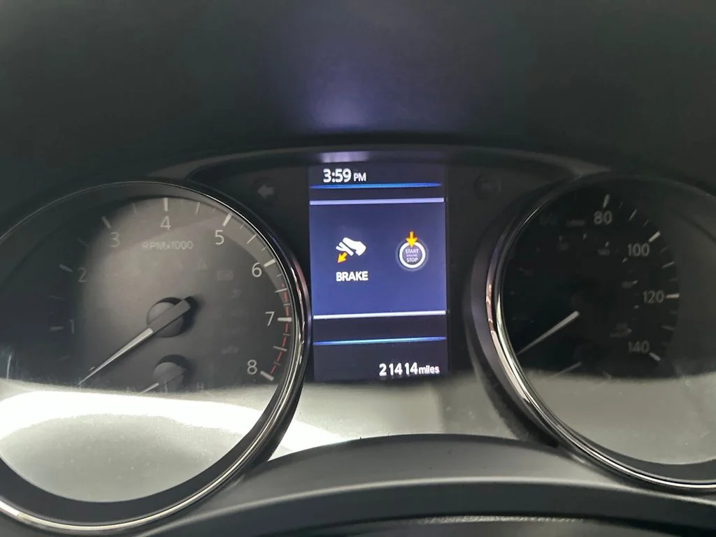 Used 2018 Silver Nissan SV image 16