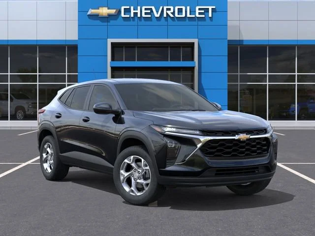 2026 Chevrolet Trax LS - Photo 7