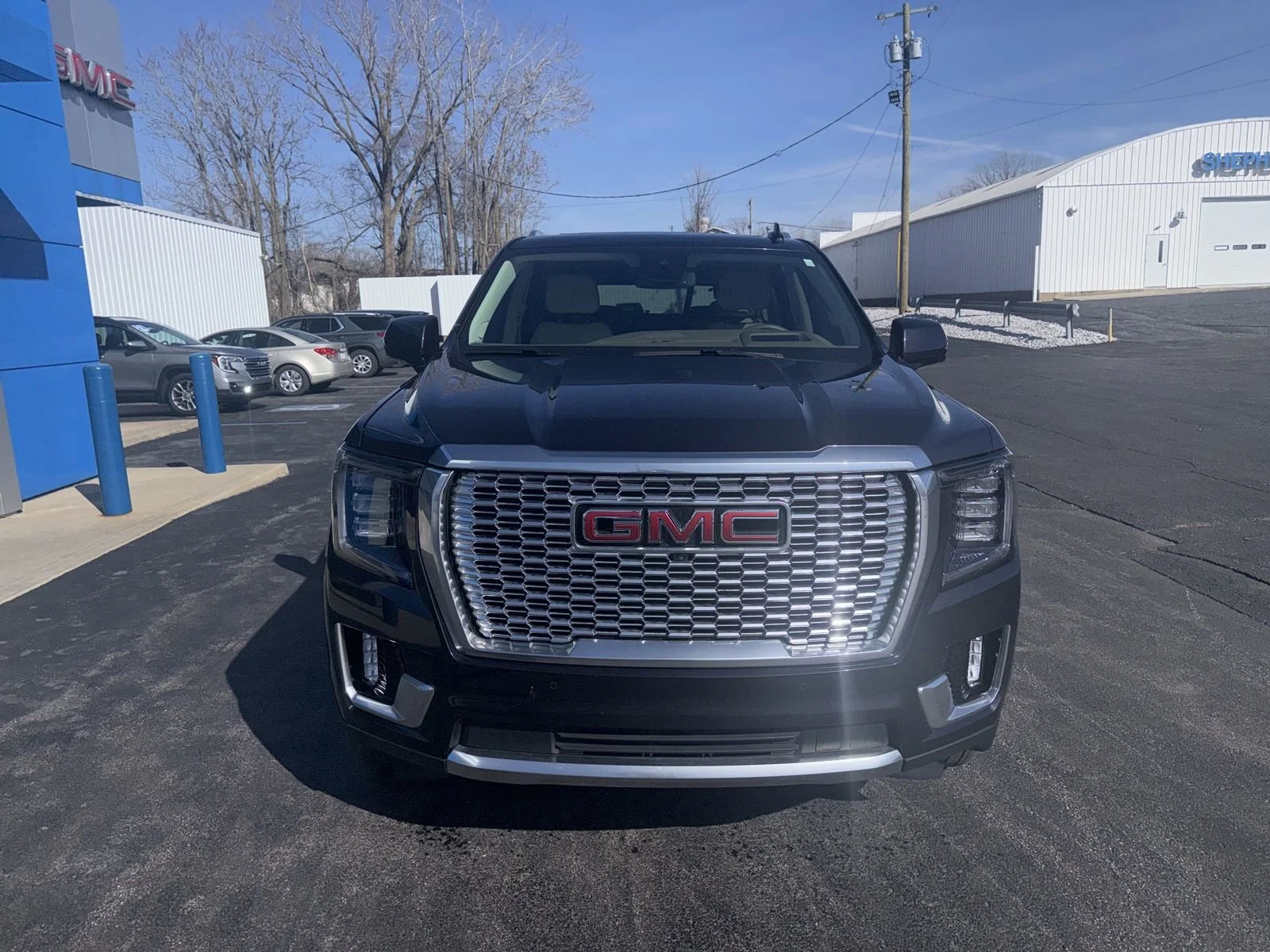 2024 GMC Yukon Denali - Photo 10