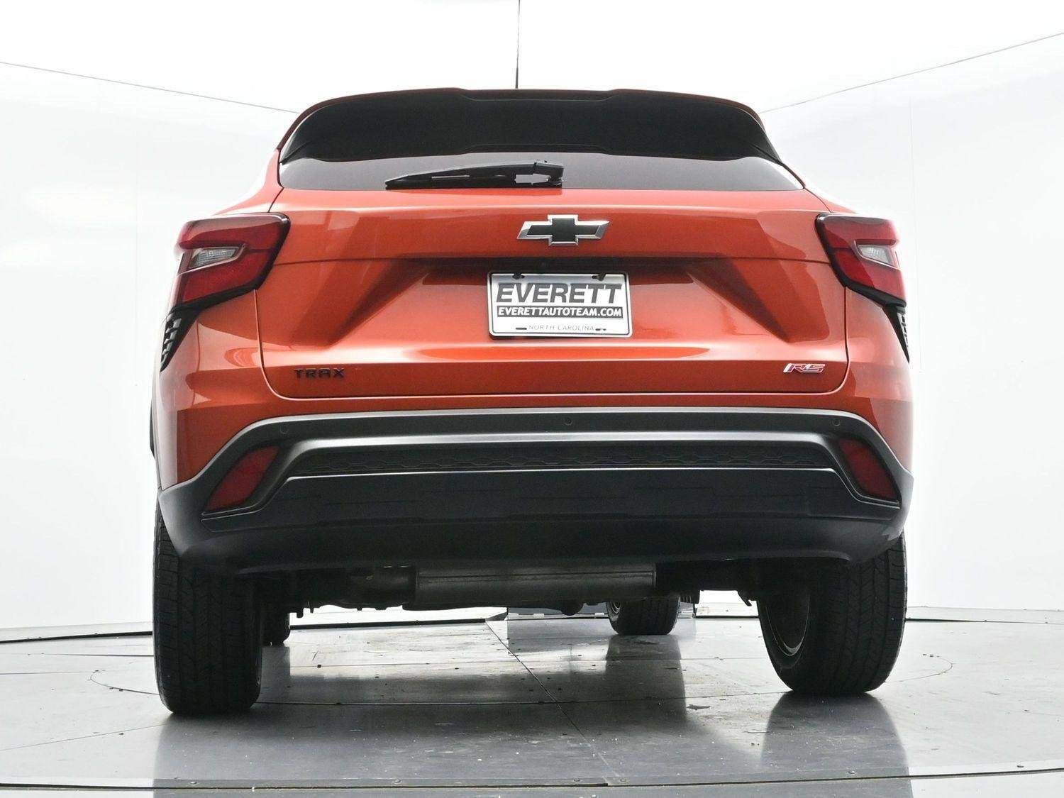 Used 2024 Cayenne Orange Metallic Chevrolet 1RS image 45