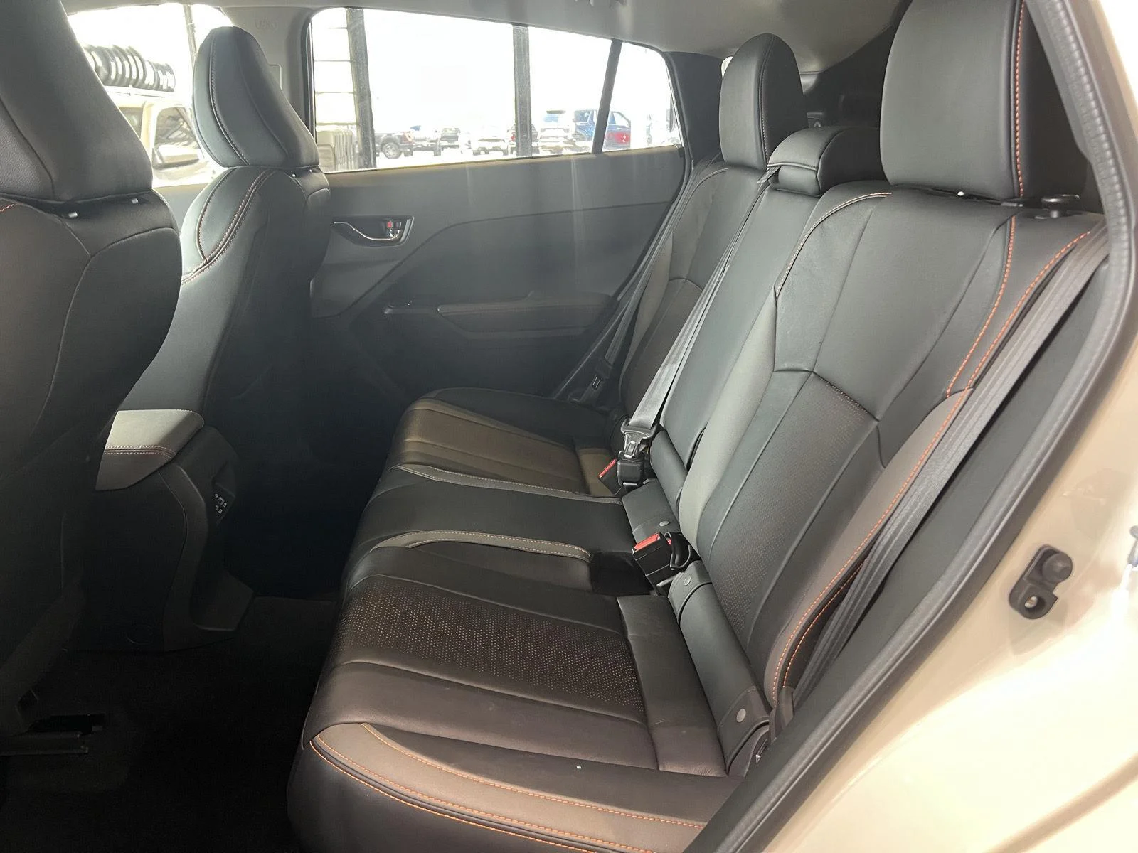 Used 2024 Crystal White Pearl Subaru Limited image 17