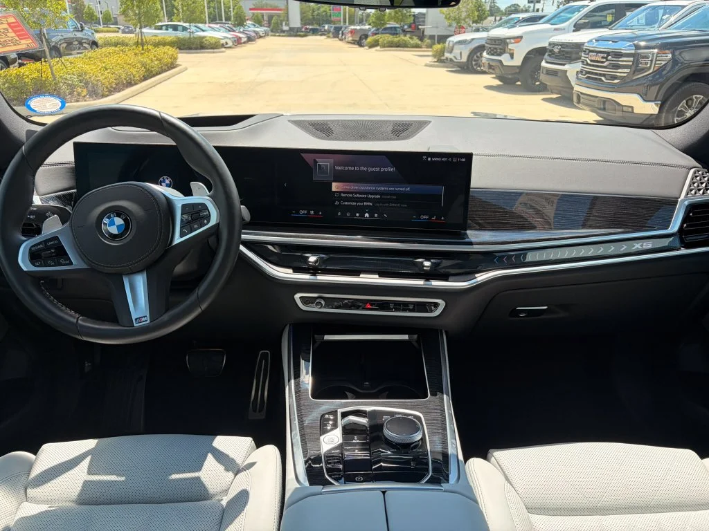 Used 2026 Gray BMW sDrive40i image 20