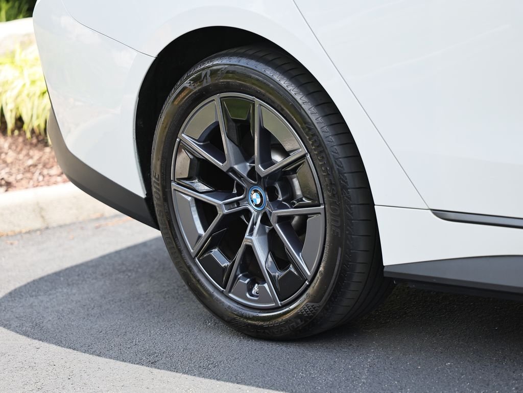 2024 BMW i4 40 - Photo 6