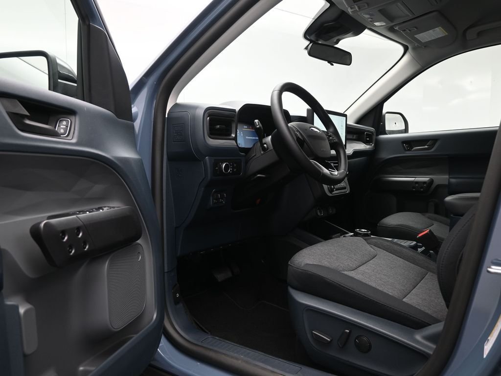 New 2025 Azure Gray Metallic Tri-Coat Ford XLT image 8