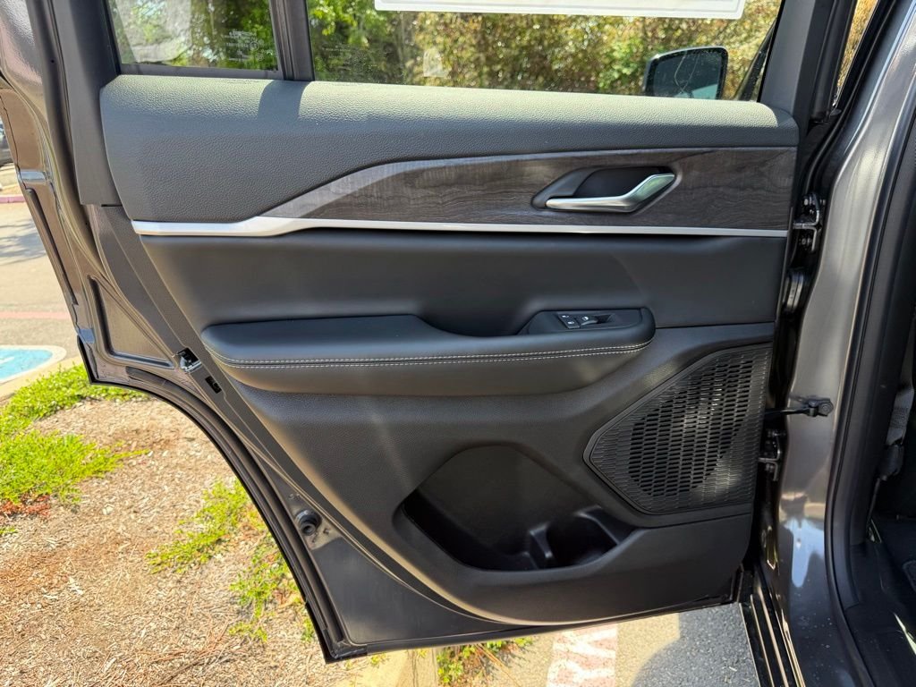 New 2026 Baltic Gray Metallic Clearcoat Jeep Altitude image 28
