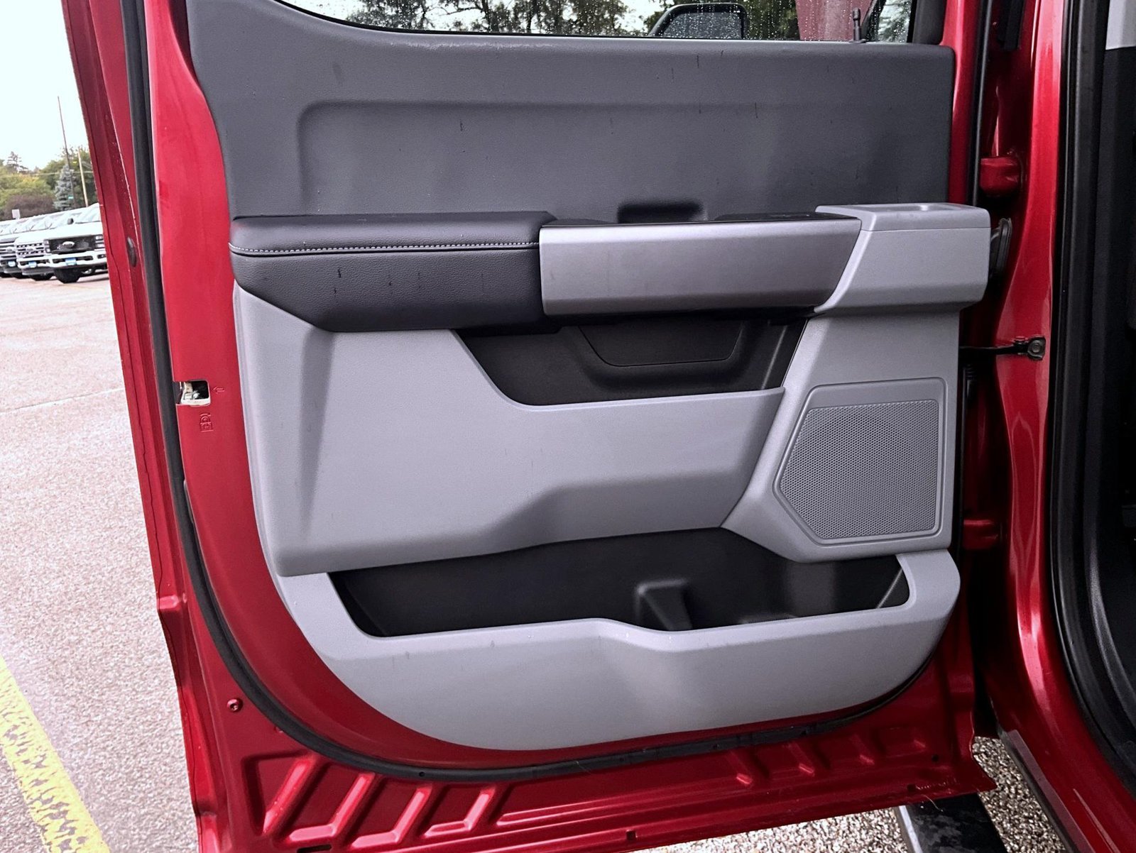 Used 2025 Red Ford XLT image 24