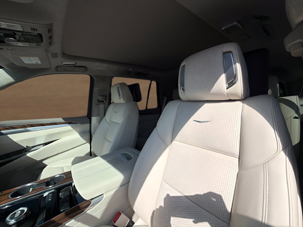 2026 Cadillac Escalade Platinum Sport - Photo 10