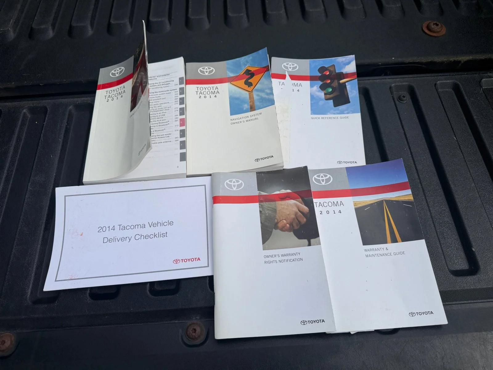 Used 2014 Super White Toyota Base image 65