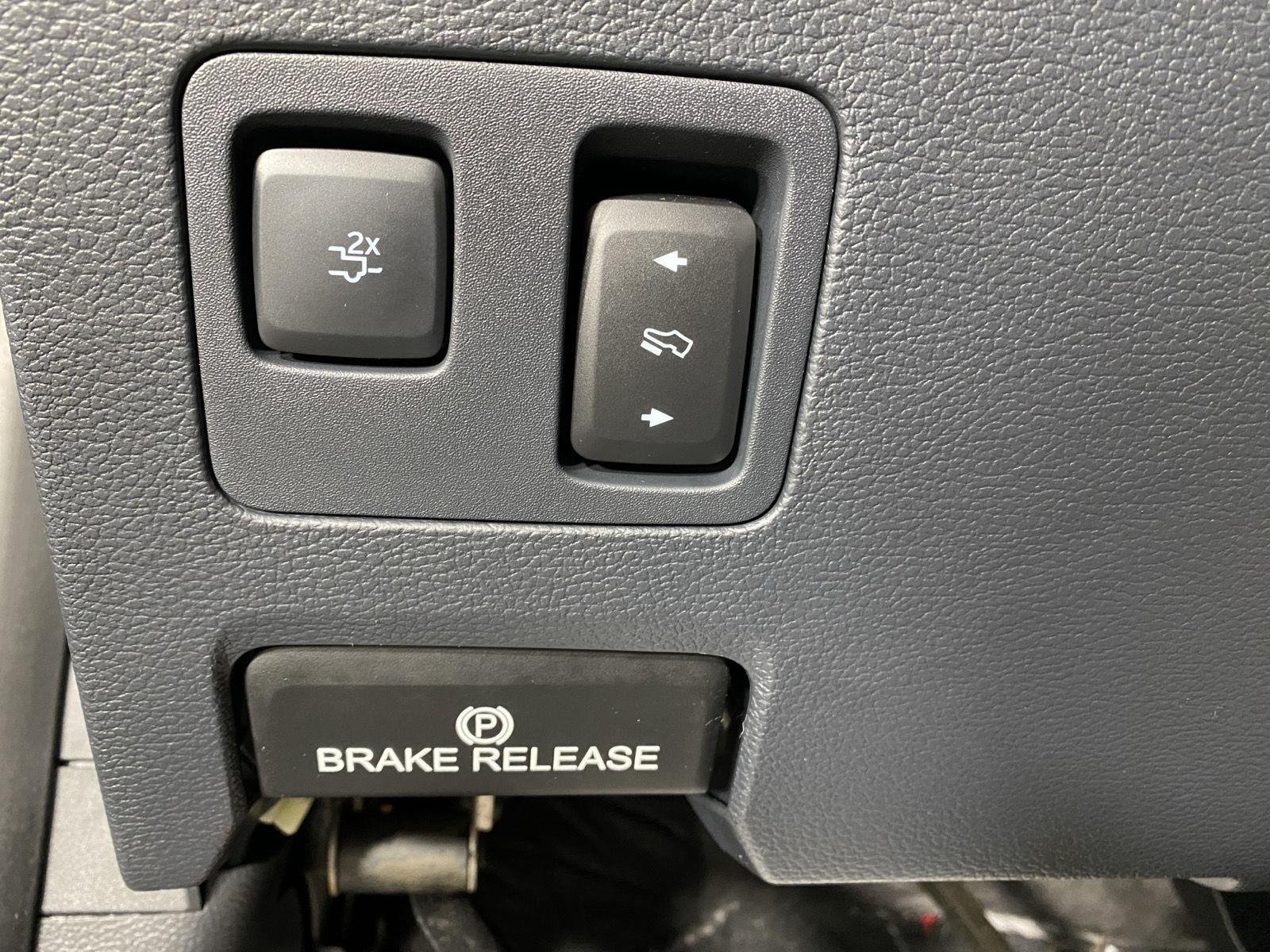 Used 2022 Agate Black Ford Lariat image 20