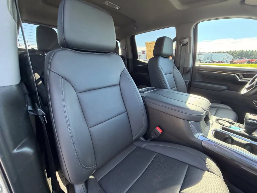 Used 2024 White Chevrolet LTZ image 39
