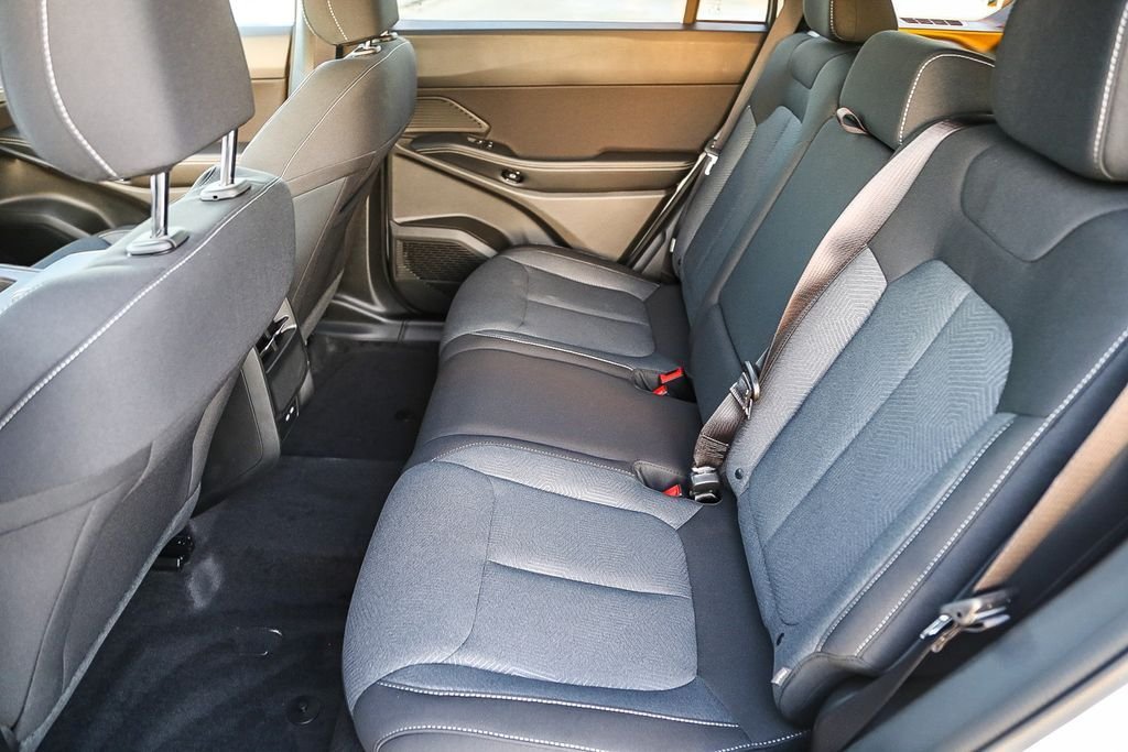 New 2026 Bright White Clearcoat Jeep Laredo image 15