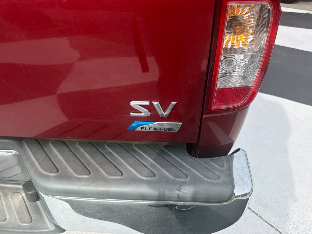 Used 2018 Red Nissan SV image 4