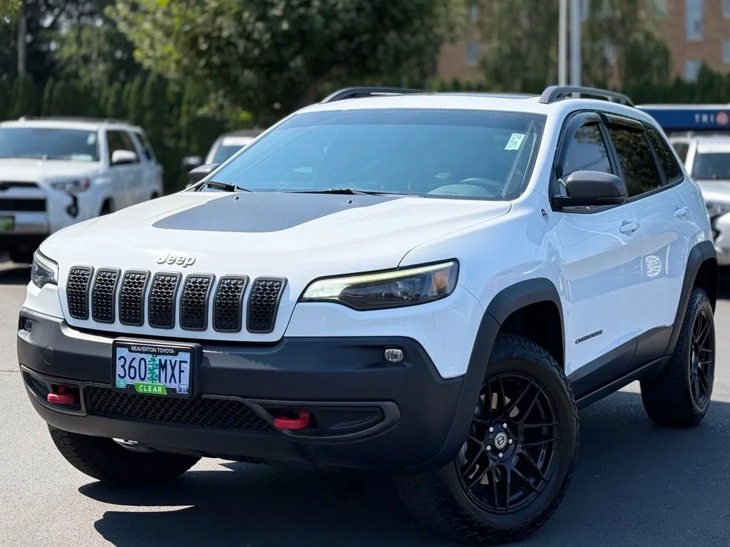 Used 2019 Bright White Clearcoat Jeep Trailhawk image 1