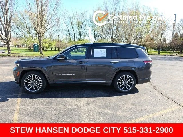 2024 Jeep Grand Cherokee L Summit Reserve 4x4's photo