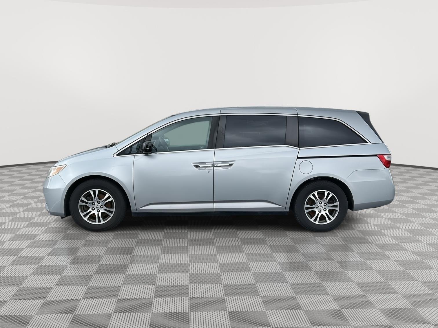 Used 2012 Honda Odyssey EX with VIN 5FNRL5H41CB032240 for sale in Kansas City