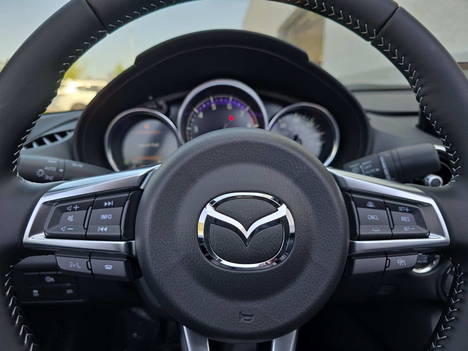 2025 Mazda MX-5 Miata Grand Touring - Photo 22