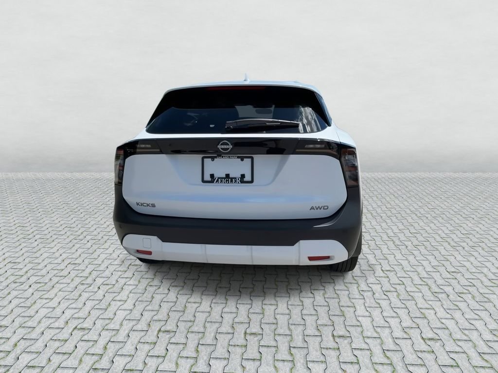 Used 2025 White Nissan SV image 7