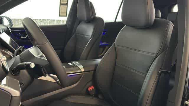 Used 2025 Black Mercedes-Benz GLC 300 image 26