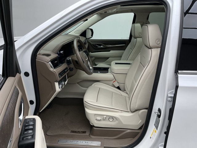 Used 2024 White Frost Tricoat GMC Denali image 3