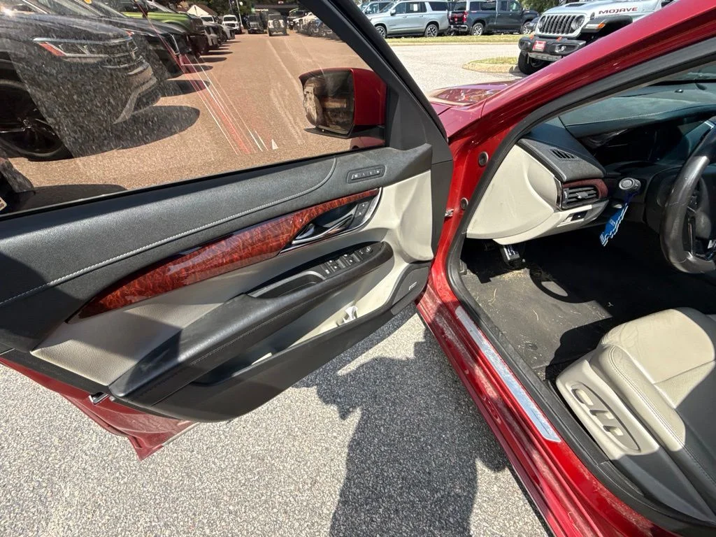 Used 2018 Red Cadillac 2.0L Turbo Luxury image 12