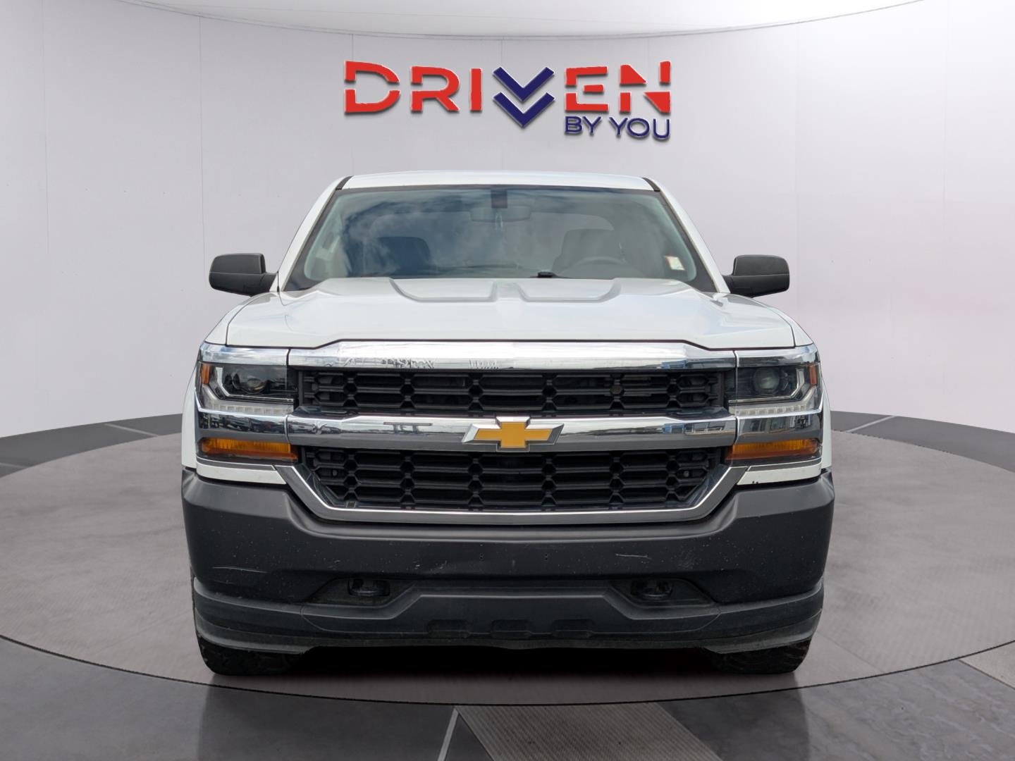 Used 2019 SUMMIT WHITE Chevrolet Work Truck image 9