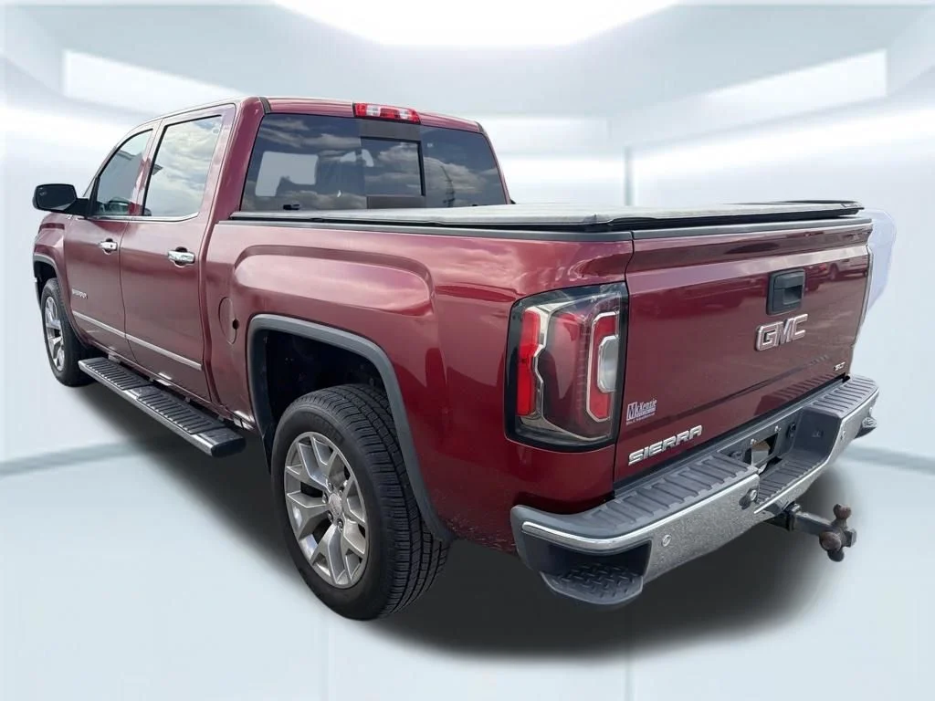 Used 2018 Red GMC SLT image 7