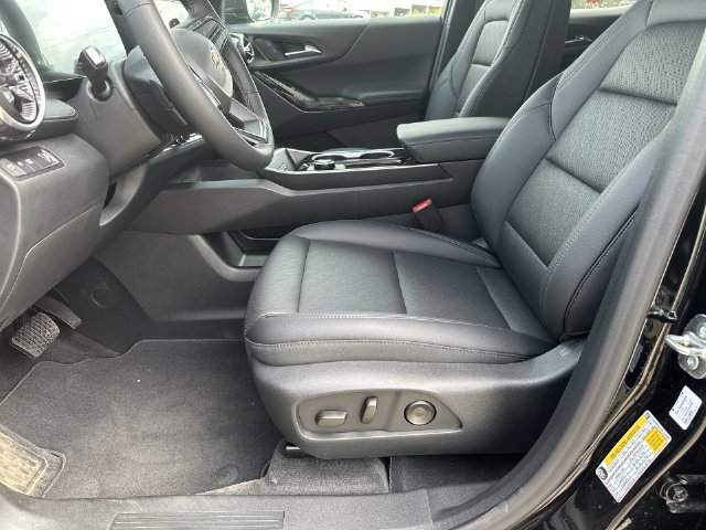 2027 Chevrolet Equinox LT - Photo 19