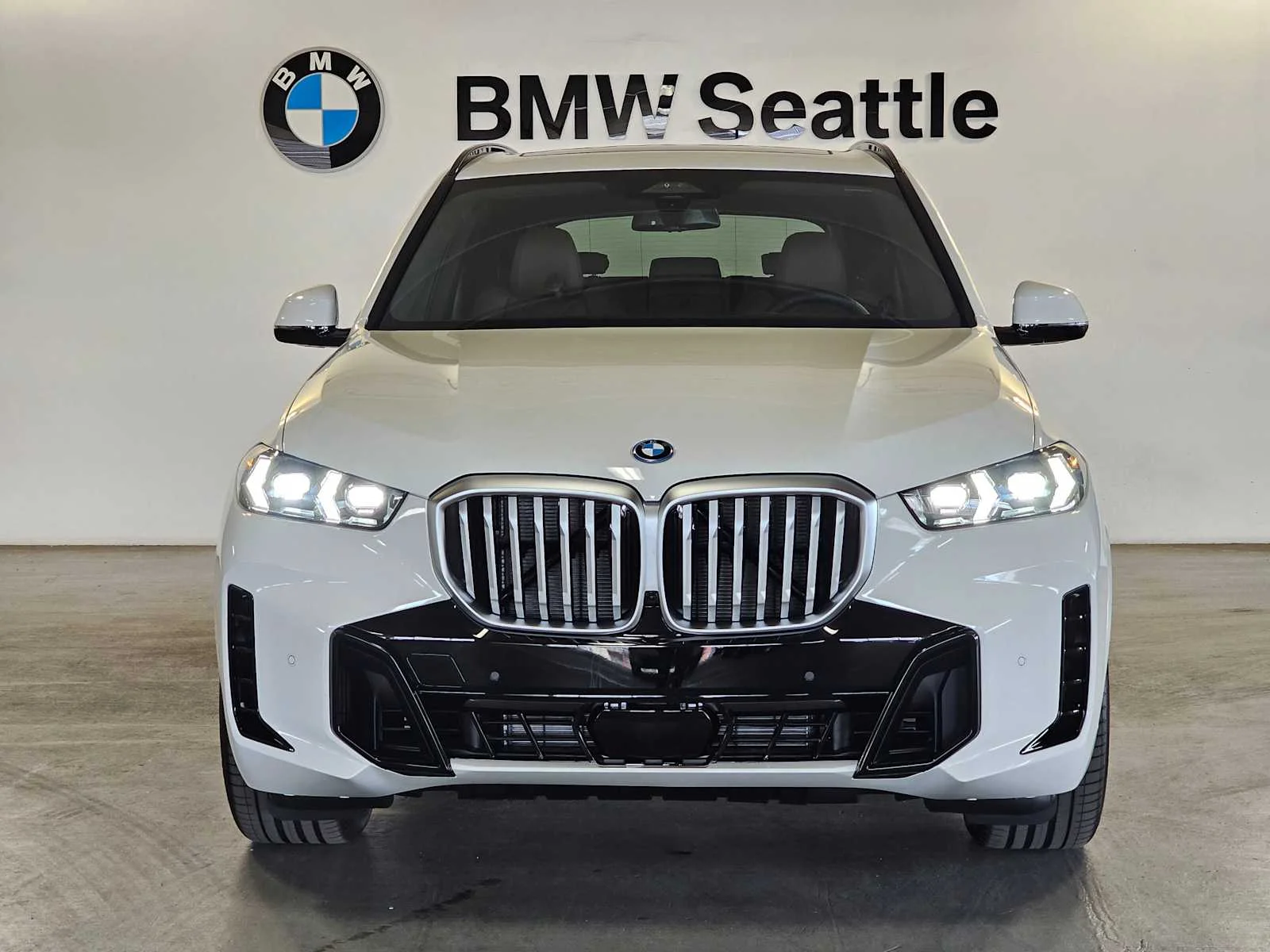 New 2026 Alpine White BMW xDrive50e image 6