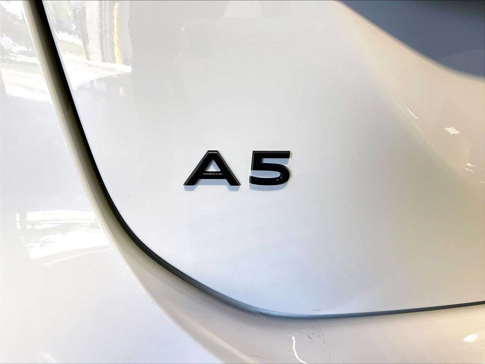Used 2025 Arkona White Audi Premium Plus image 35