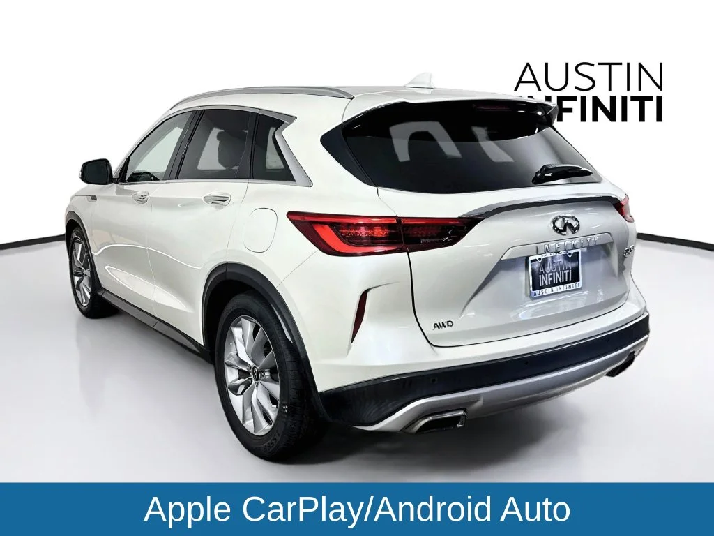 Used 2020 White INFINITI ESSENTIAL image 5