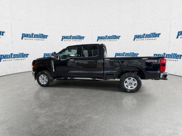 New 2027 Black Ford XLT image 7