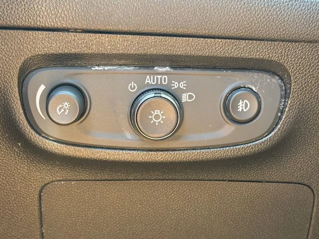 Used 2020 Gray Buick Preferred image 30
