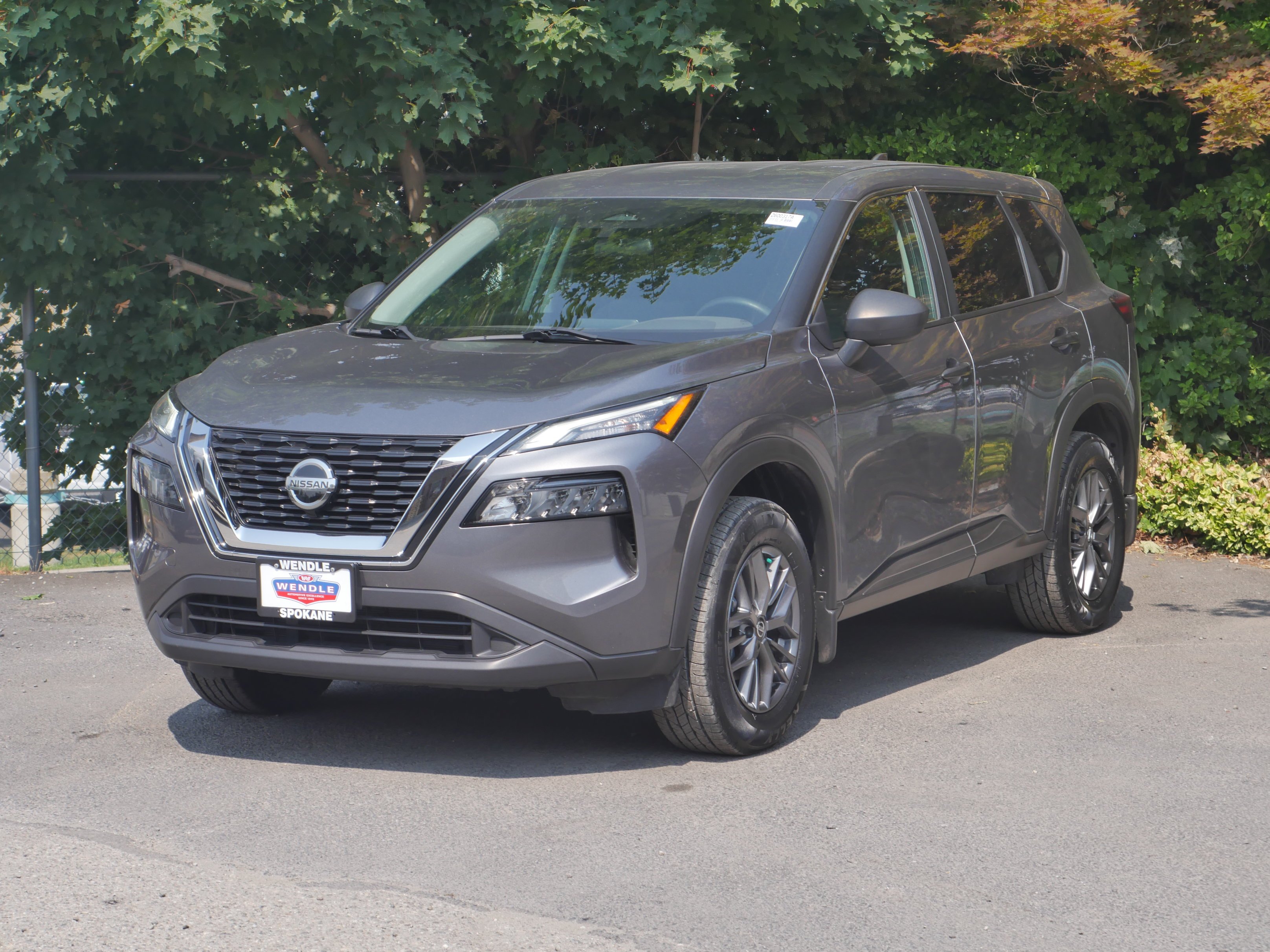 Certified Used 2021 Super Black Nissan S image 2