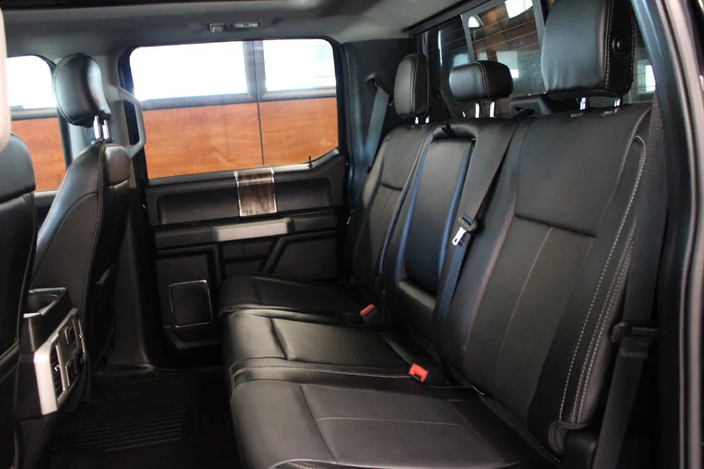 Used 2018 Shadow Black Ford Lariat image 46