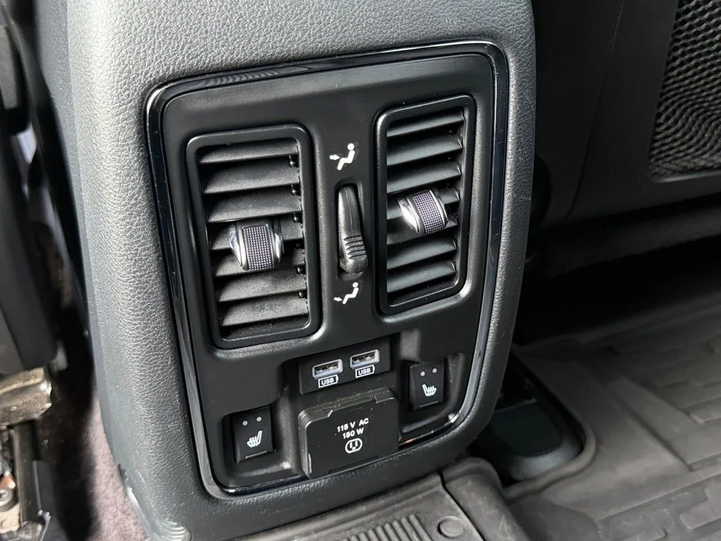Used 2019 Red Jeep Limited image 23