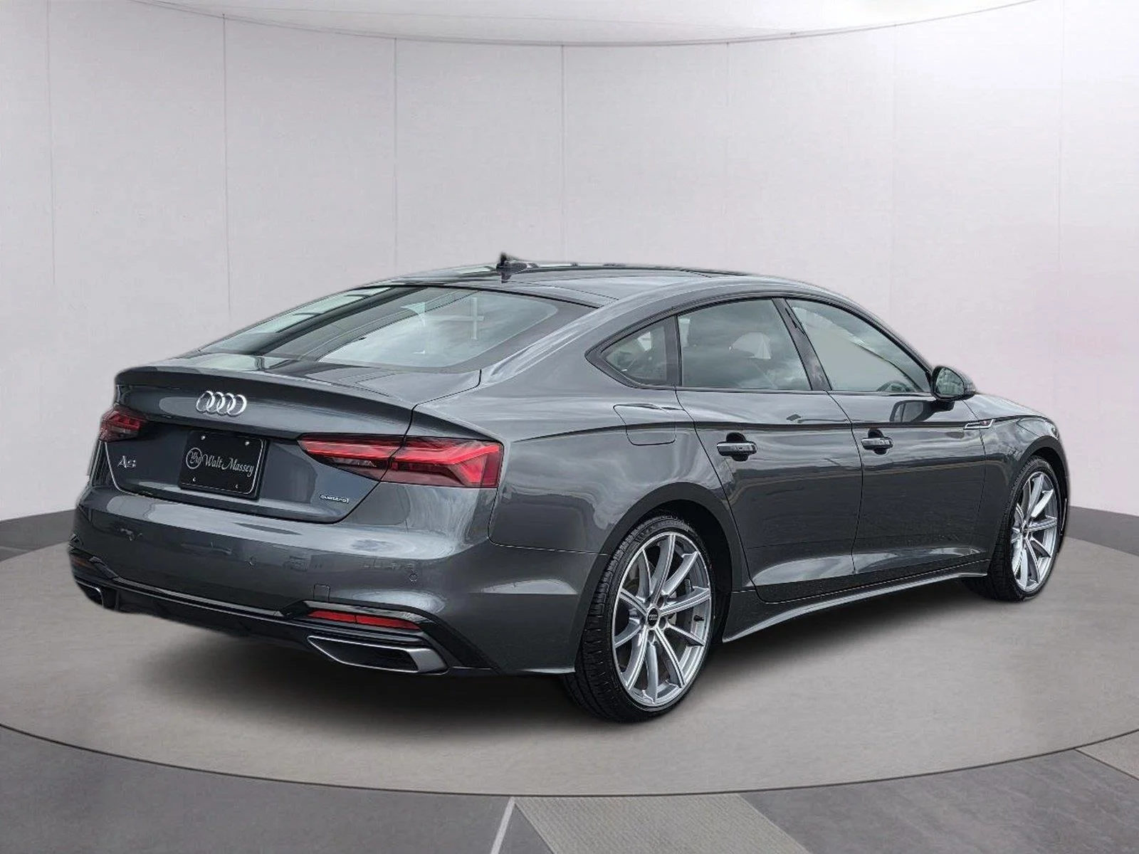 Used 2025  Audi S line Premium image 5