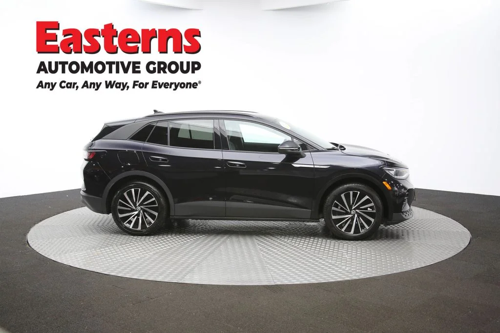 Used 2024 Black Volkswagen S image 42