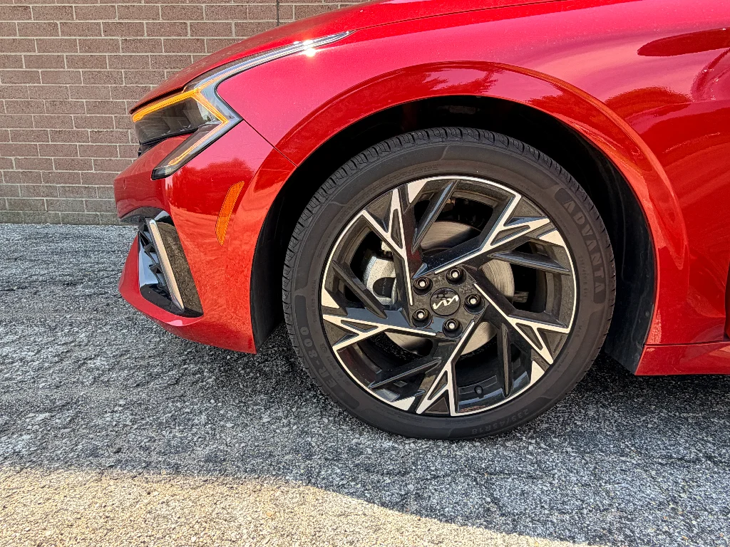 Used 2025 Runway Red Kia GT-Line image 9