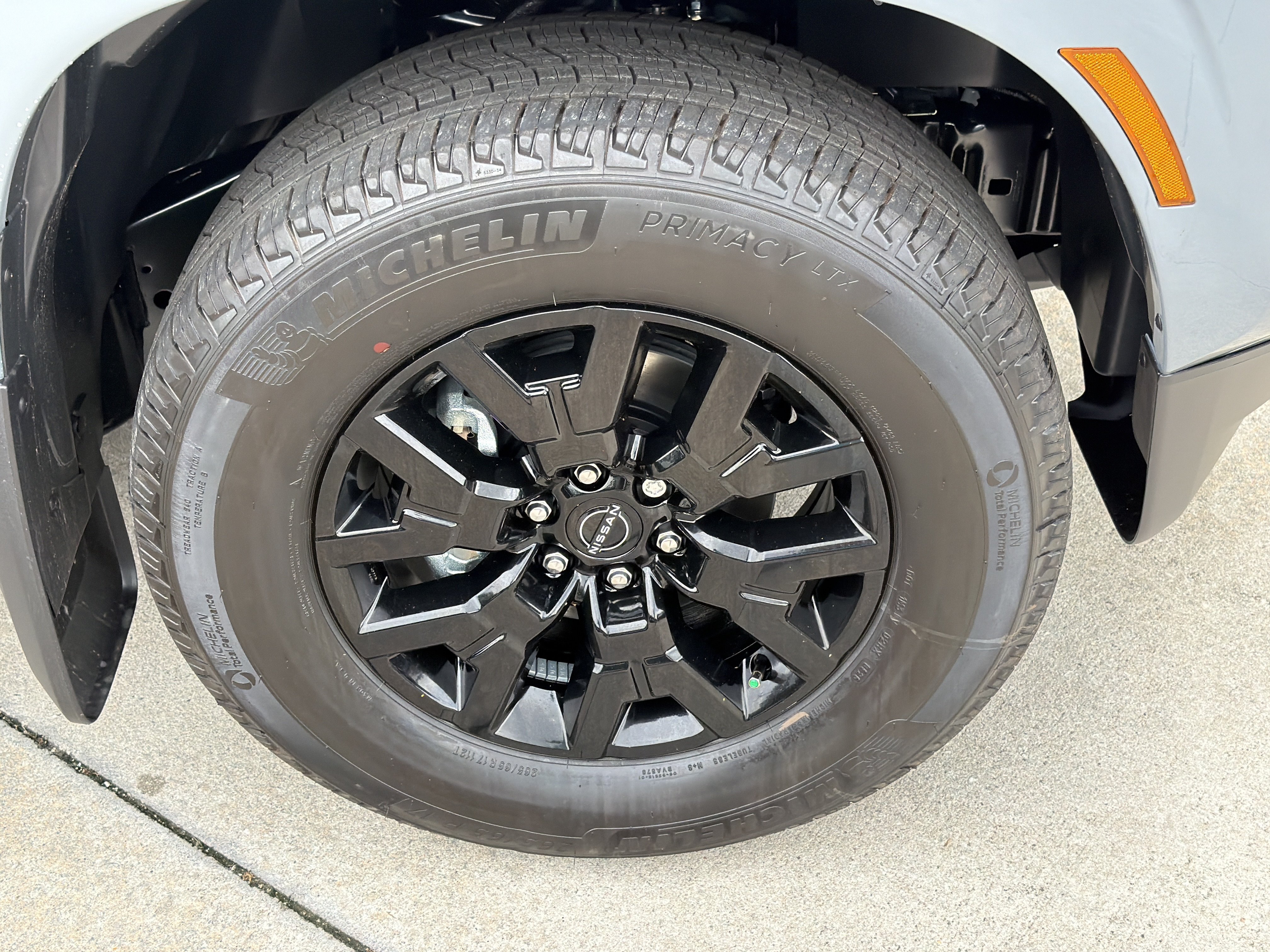 New 2026 Boulder Gray Pearl Nissan SV image 13