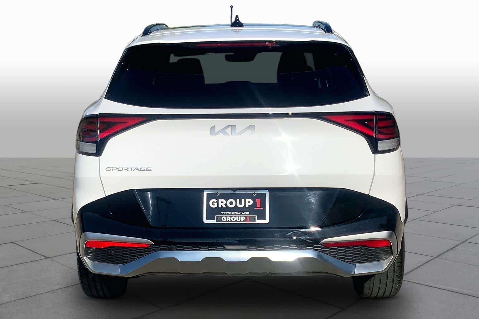 Used 2024 Glacial White Pearl Kia SX-Prestige image 5