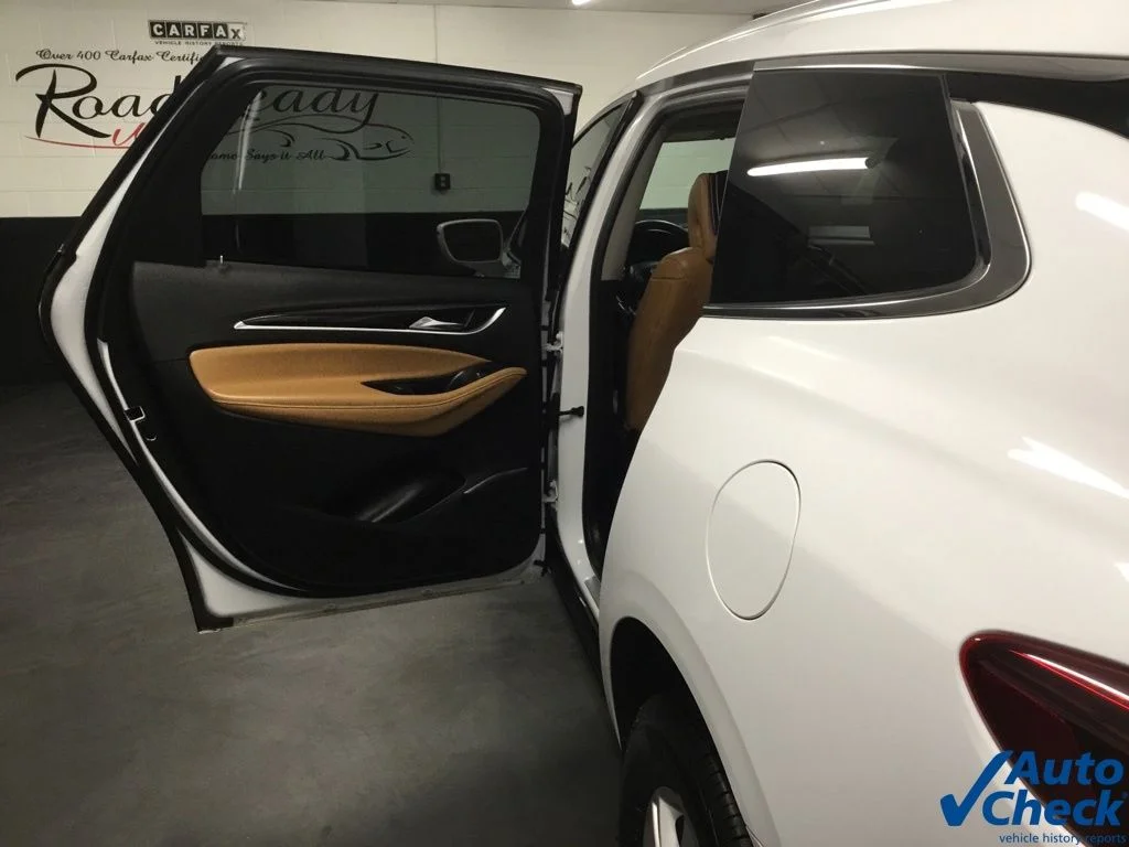 Used 2018 White Buick Essence image 28