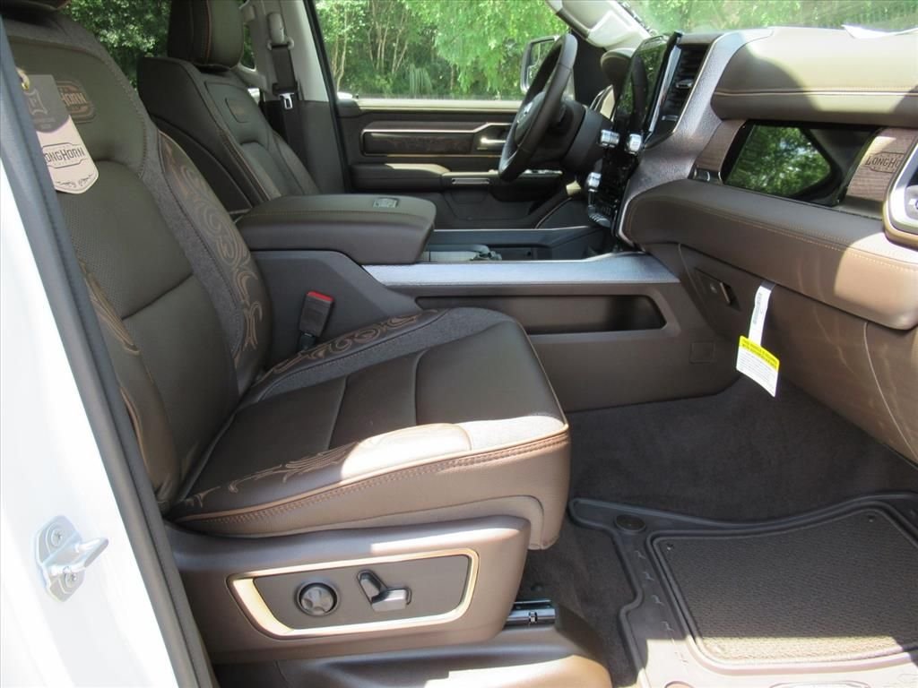 New 2026 Ivory White Tri-Coat Pearl-Coat Exterior Paint RAM Limited image 10